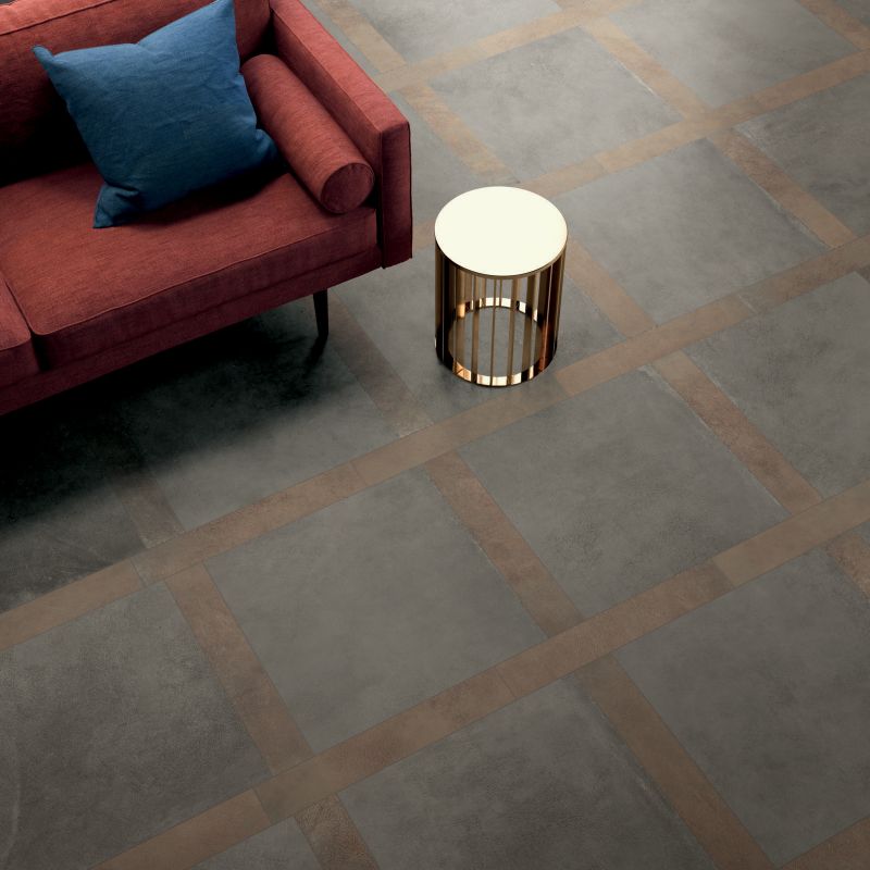 Floor: Mud 60x60 / Copper 10x60 Worn Contemporaneo Ariana Piastrelle & Mosaici