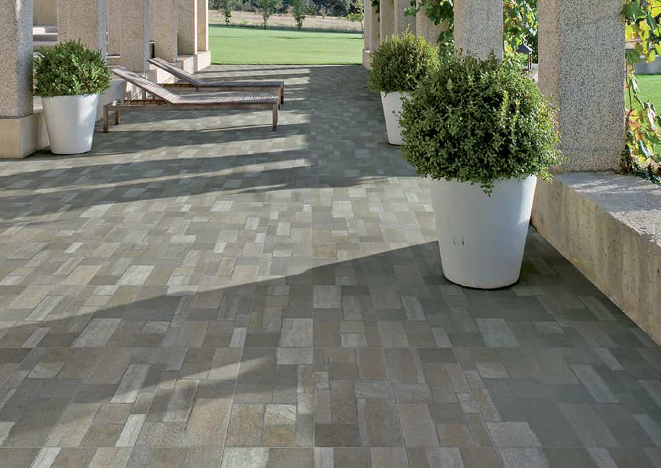 Floor: Grigio Grip 30x60 Serie Landscape Gres Porcellanato Armonie Piastrelle & Mosaici