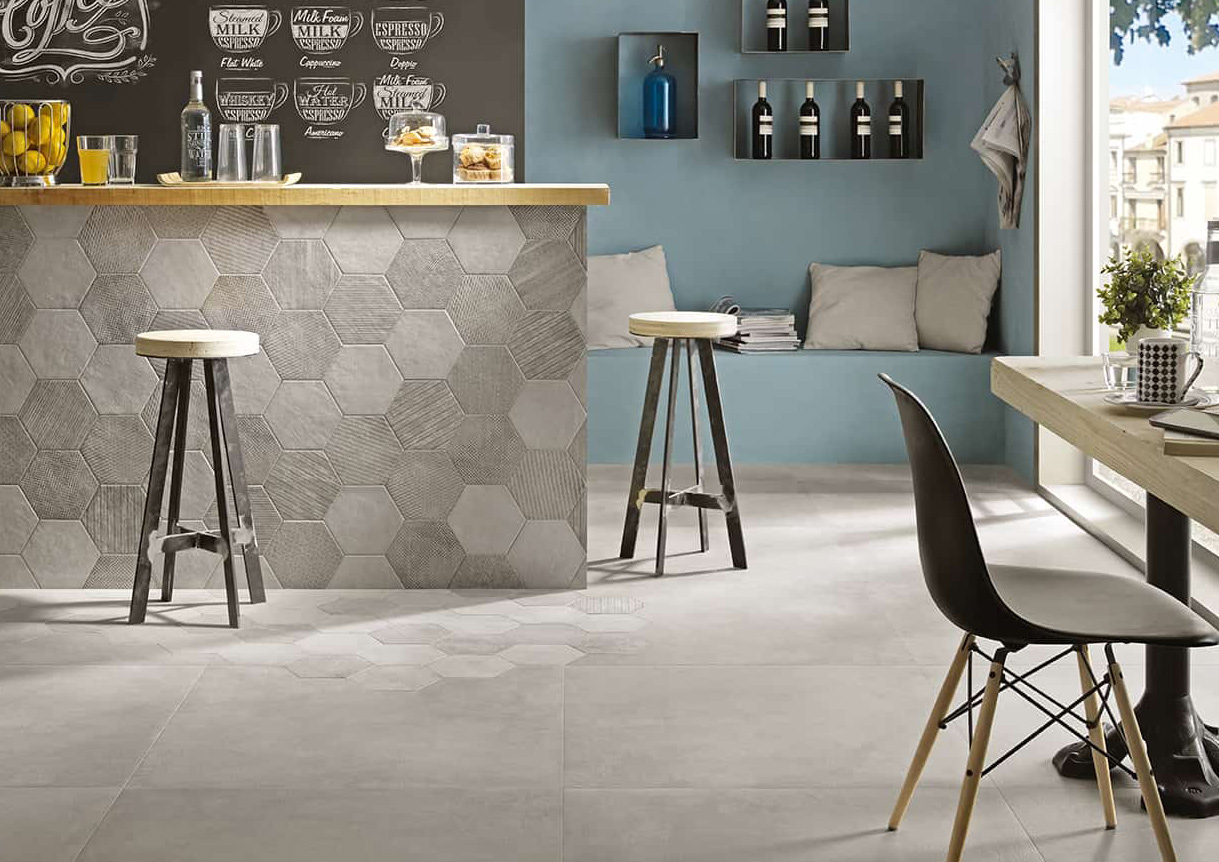 Wall & Floor: Silver 60x60 / Esagono Silver 21x18,2 / Esagono Inserto 21x18,2 Serie The One Gres Porcellanato Armonie Piastrelle & Mosaici