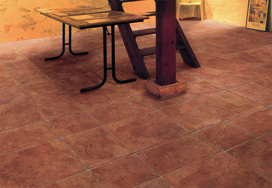 Floor: Rosso 49x49 / 32,5x49 / 32,5x32,5 Serie Antiqva Gres Porcellanato Rustico Arpa Ceramiche Piastrelle & Mosaici