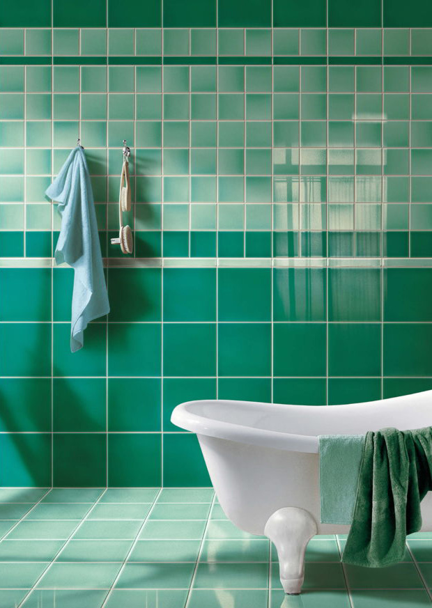 Wall: PITRIZZA > Acqua Marina (10x10 / 3x20) + Verde Smeraldo (10x10 / 20x20 / 3x20) Floor: Acqua Marina 20x20 Serie Pitrizza & Marezzati Cerasarda Piastrelle & Mosaici