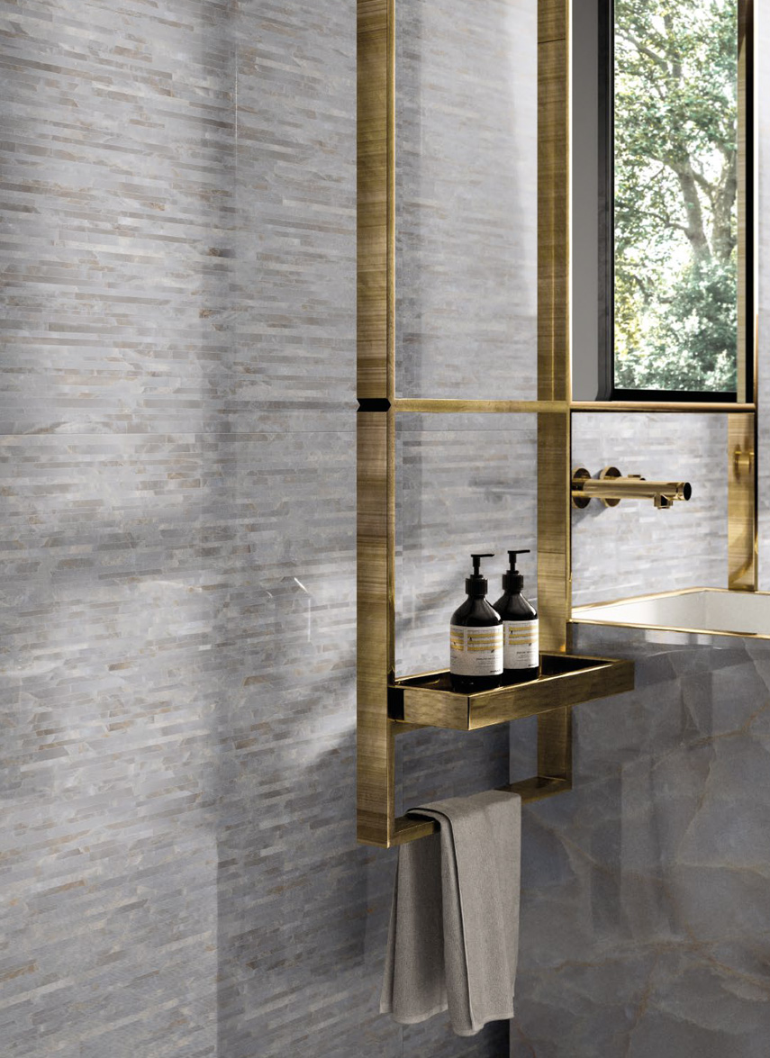 Wall: Doghe Onice Klimt 120x240 Washbasin: Onice Klimt 120x240 Superfice Lappato Lucido o Naturale Gres Porcellanato Rettificato Tele di Marmo Reloaded Serie Emilceramica Piastrelle & Mosaici