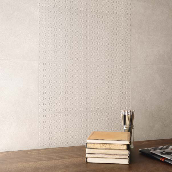 Avorio Cemento Nat. Rett. 60x120 + Avorio Ceramica Decorata Singolo Geometrico Nat. Rett. 30x30 Karman Serie Effetto Majolica & Cemento Provenza Piastrelle & Mosaici